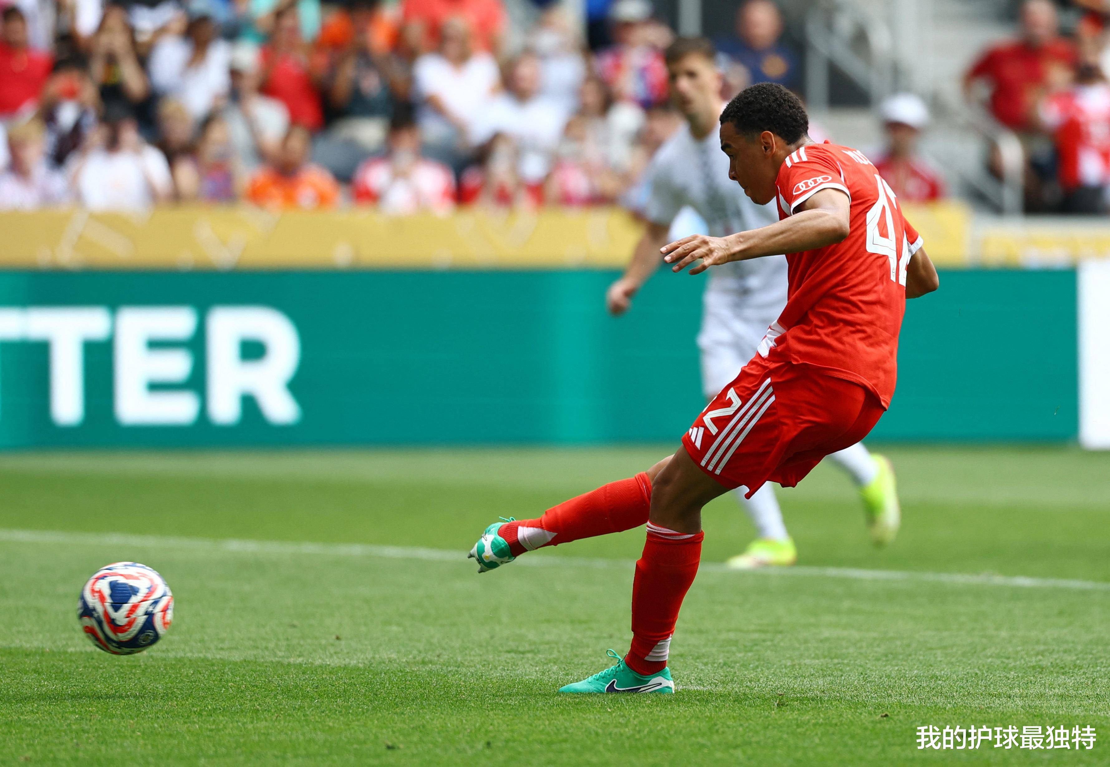 包含拜仁签下意甲射手王,锋线实力大增的词条 包含拜仁签下意甲射手王,锋线实力大增的词条