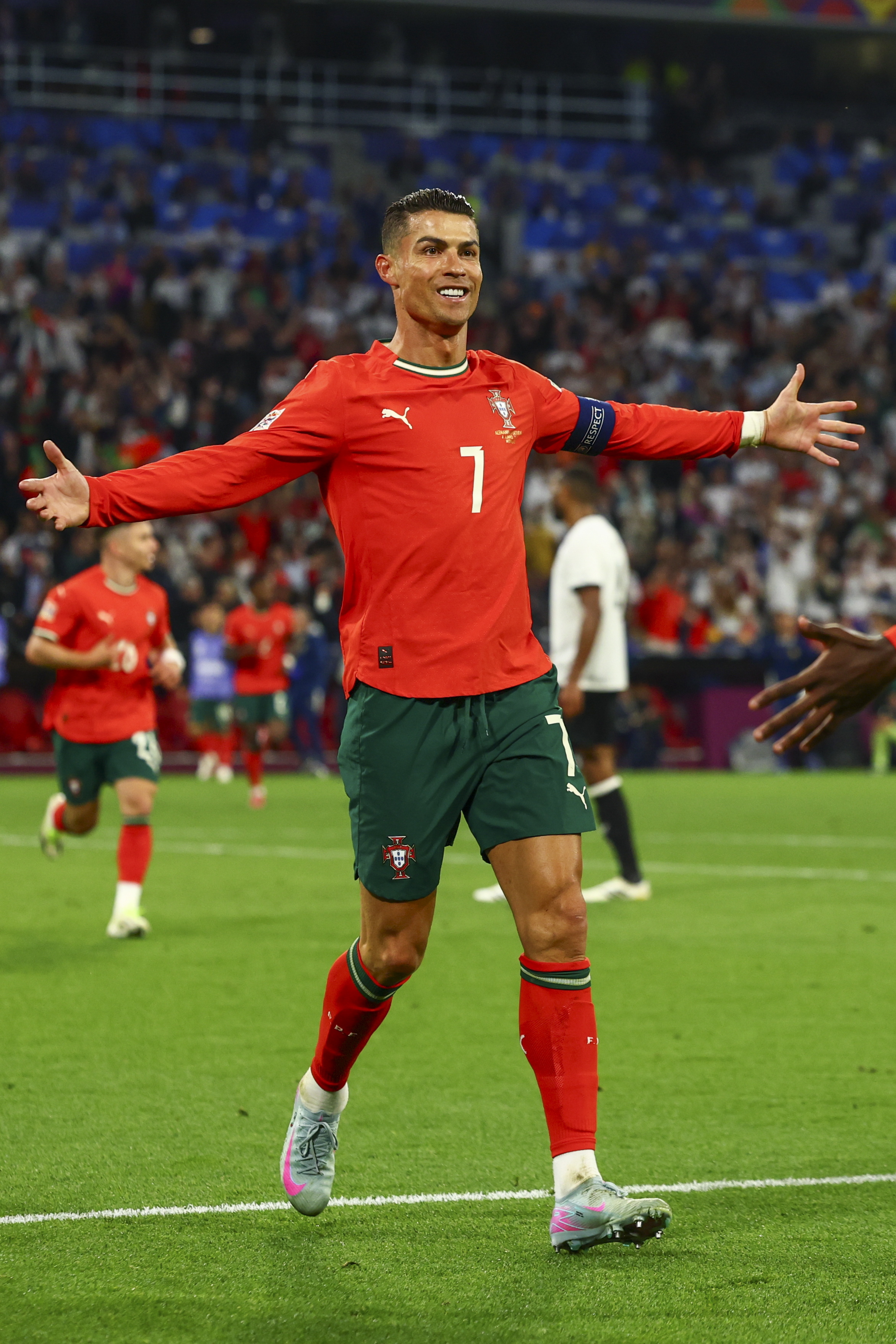 葡萄牙队在欧洲预选赛中表现不俗 葡萄牙队在欧洲预选赛中表现不俗