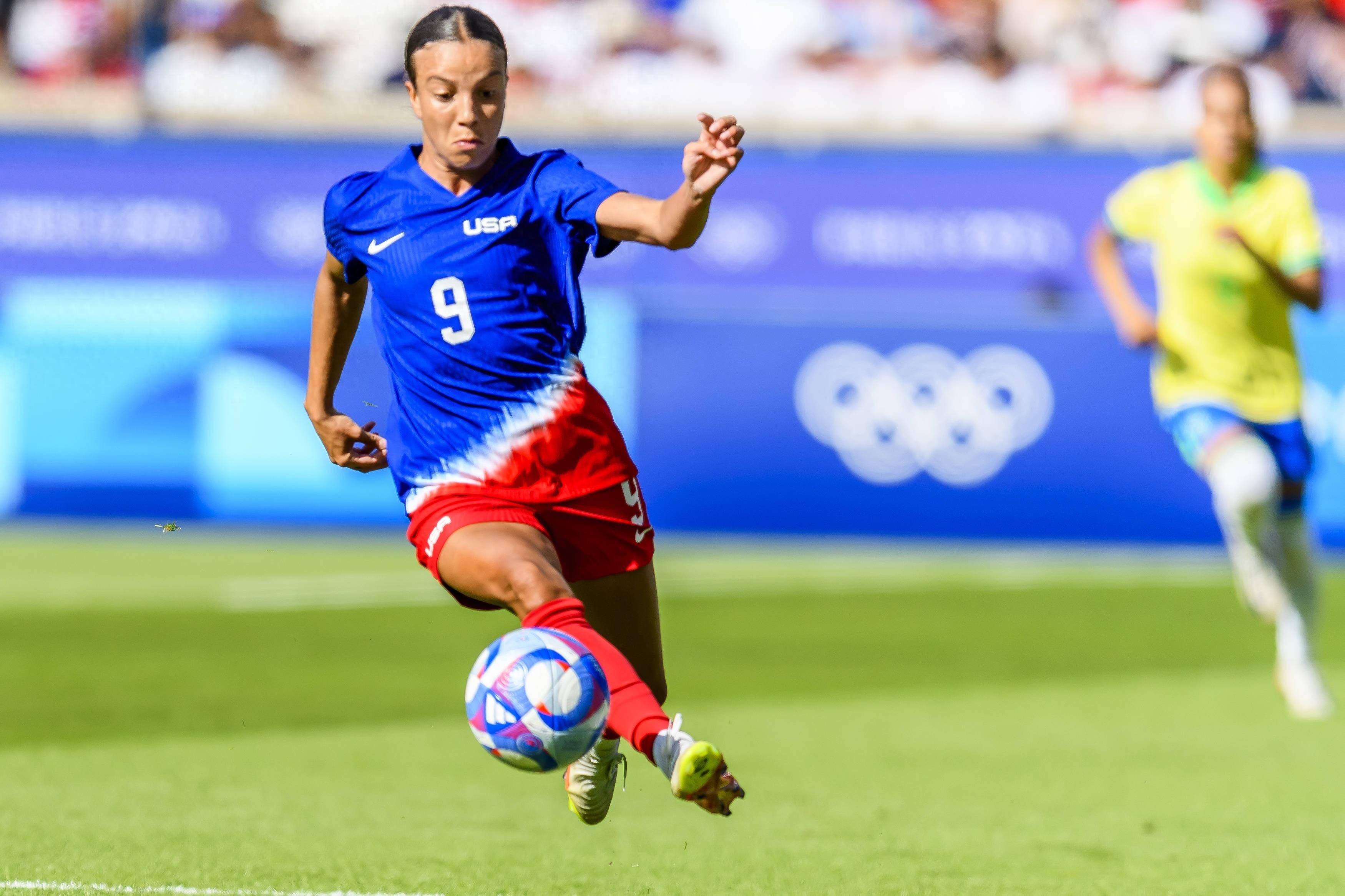 世界女足赛场上球员风采迷人 世界女足赛场上球员风采迷人