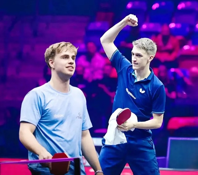 包含法兰克福越战越强，内部实力雄心勃勃的词条