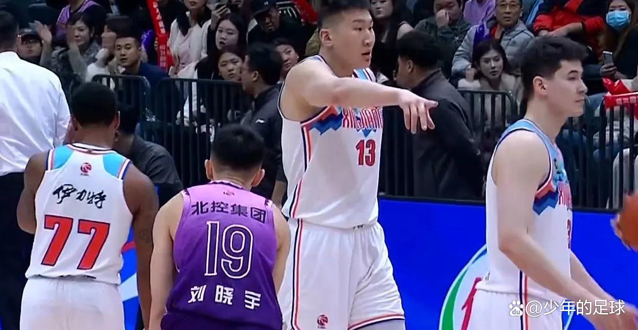 惊心动魄的篮球赛事即将上演 惊心动魄的篮球赛事即将上演