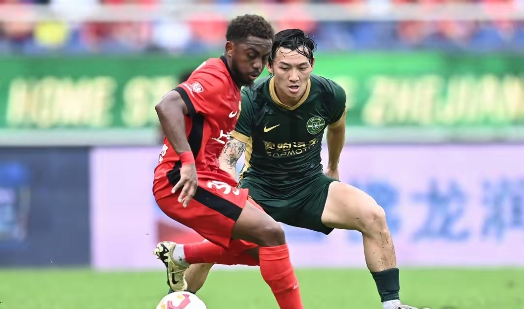 包含赛场上一场精彩对决,势均力敌的两队握手言和的词条 包含赛场上一场精彩对决,势均力敌的两队握手言和的词条