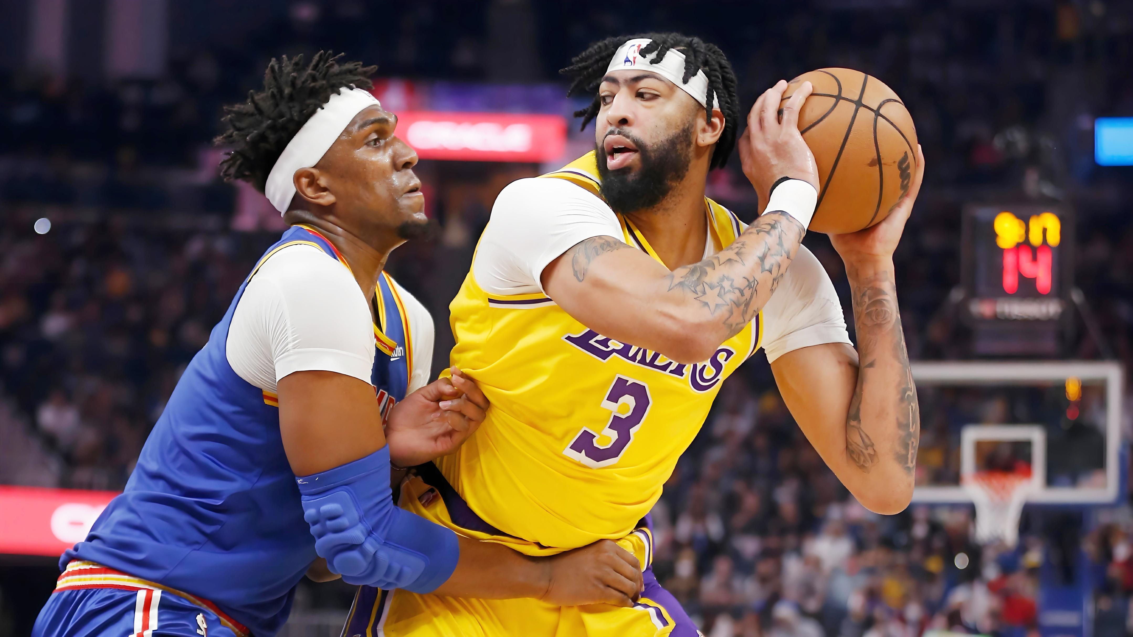 爵士集体发威,击败活塞 爵士集体发威,击败活塞